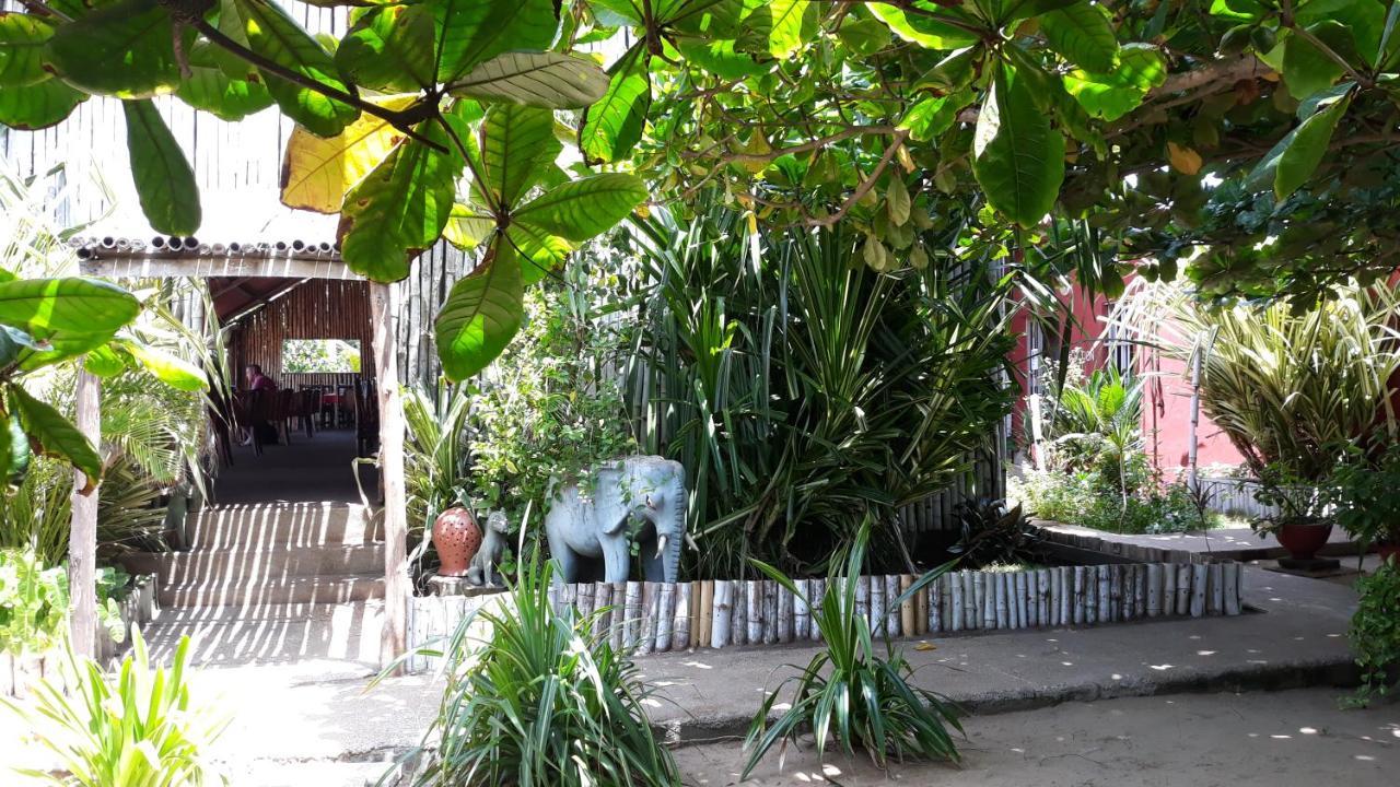 Hotel Robinson Plage Lomé Eksteriør billede
