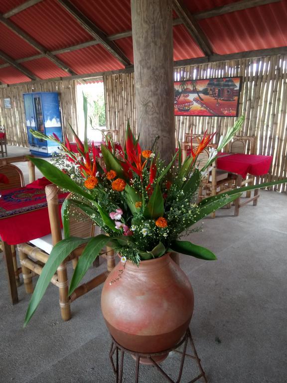 Hotel Robinson Plage Lomé Eksteriør billede